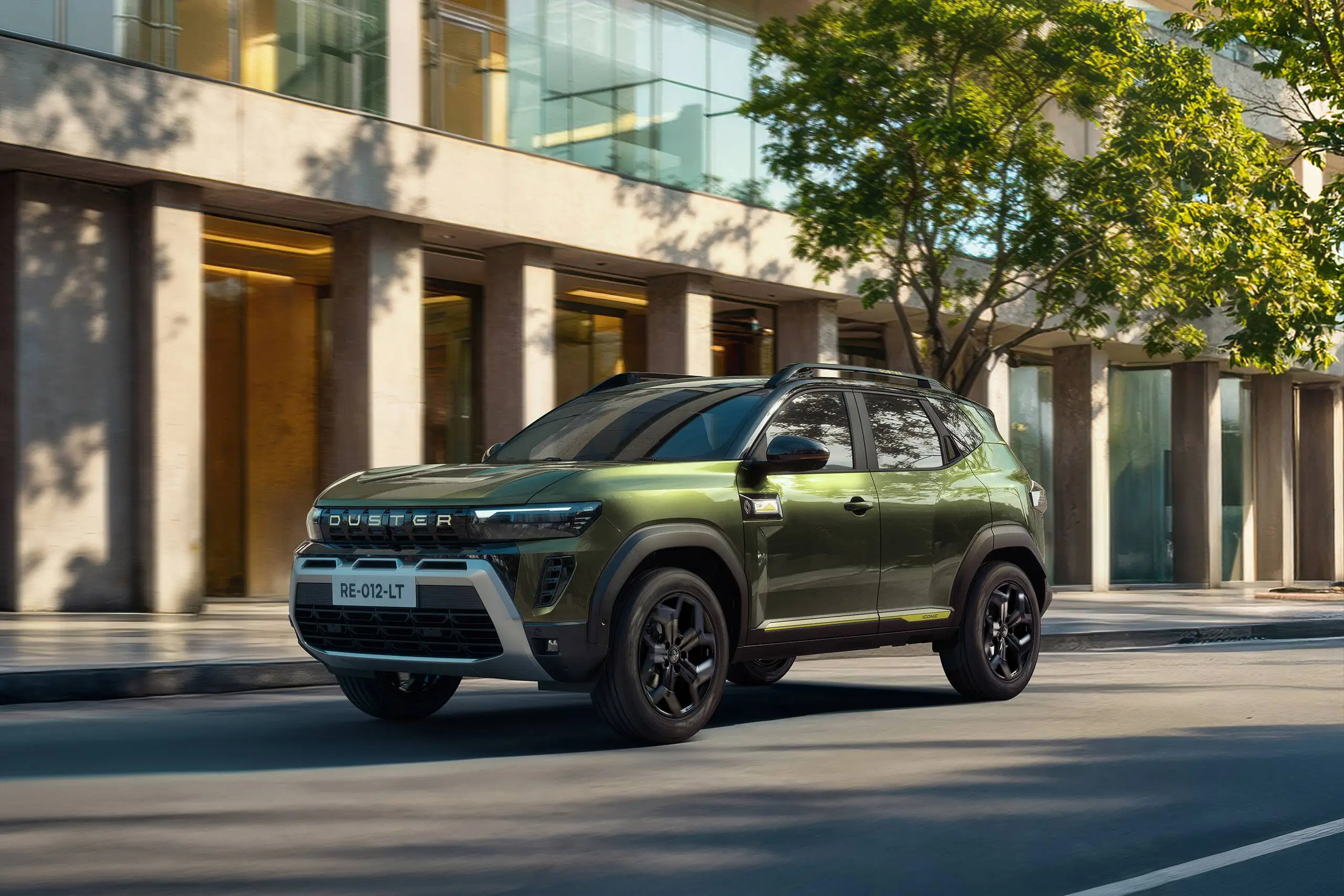 Renault Duster Strong Hybrid Launch on October 17, 2026: Mileage, Features and Festive Season Appeal